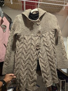vintage Y2K BCBG Max Azria chunBeige Chunky Cable Knit Button-Front Sweater Coat